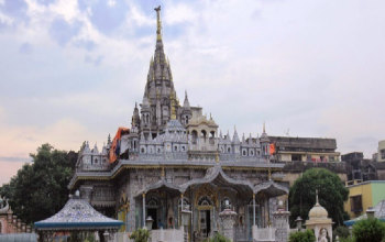 Dharmanath Swetamber Jain Glass Temple