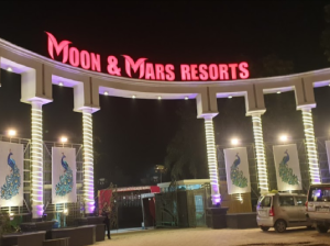 Moon And Mars Resort