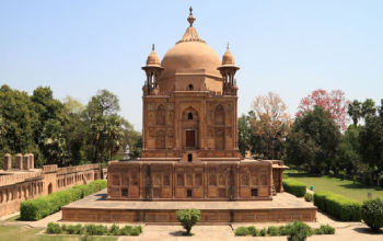Khusro Bagh
