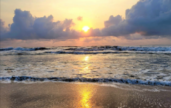 Thiruvanmiyur Beach