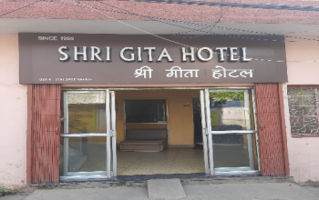 Shri Gita Hotel
