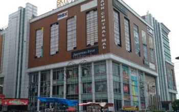 Gaur Central Mall