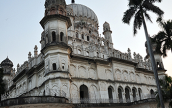 Tomb of Bahu Begum